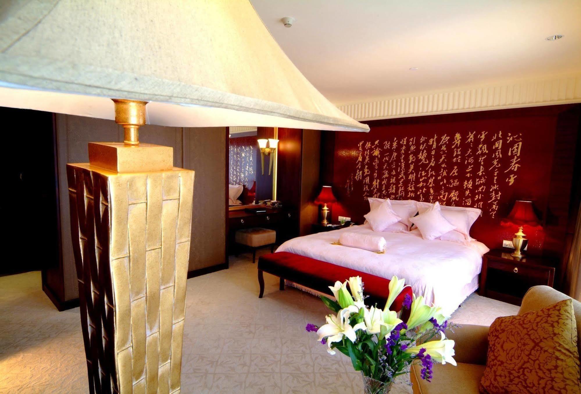 Heyuan Great International Hotel Bagian luar foto