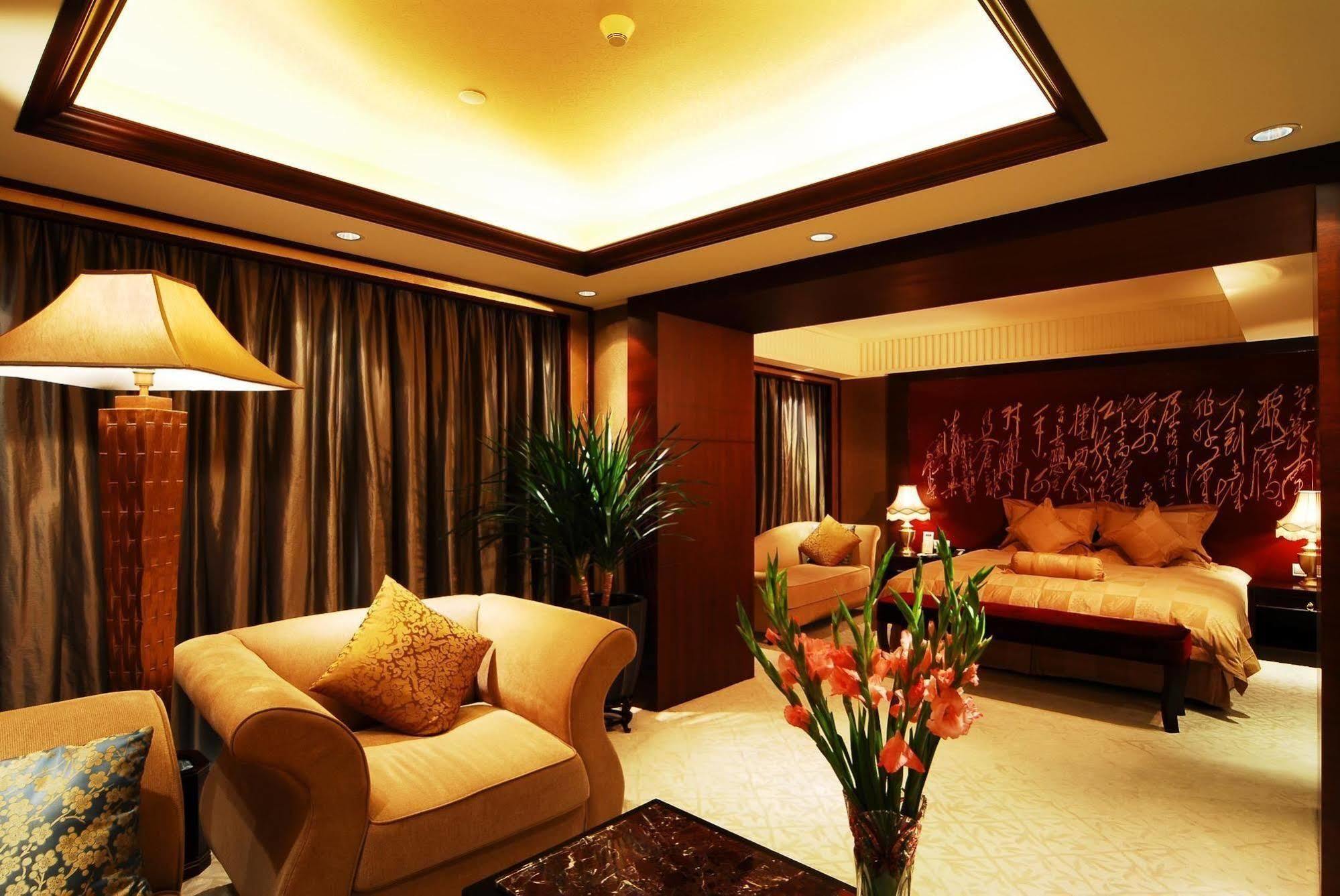 Heyuan Great International Hotel Bagian luar foto