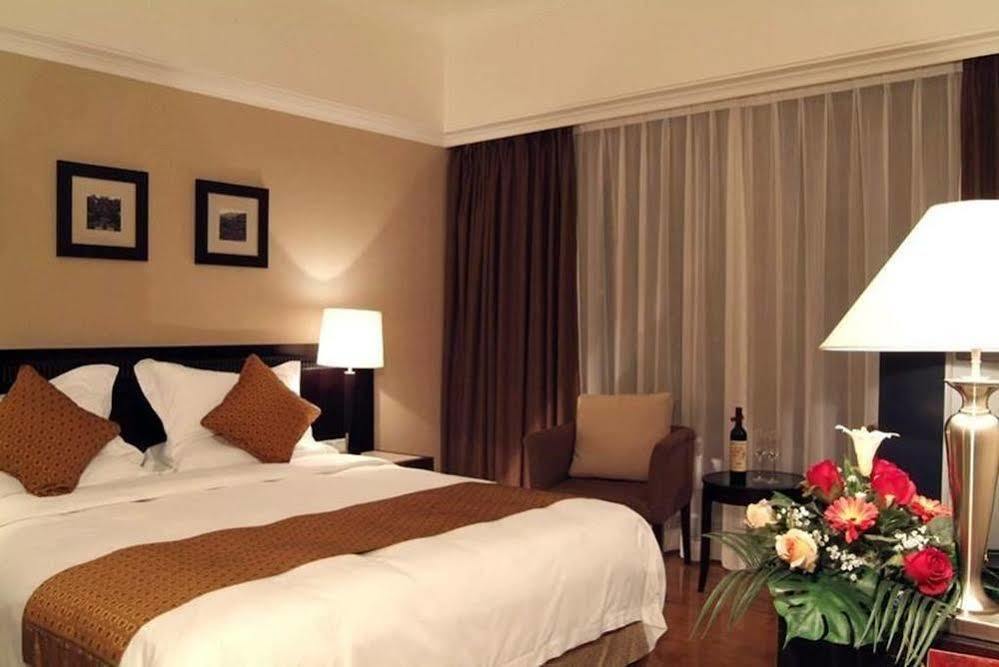 Heyuan Great International Hotel Bagian luar foto